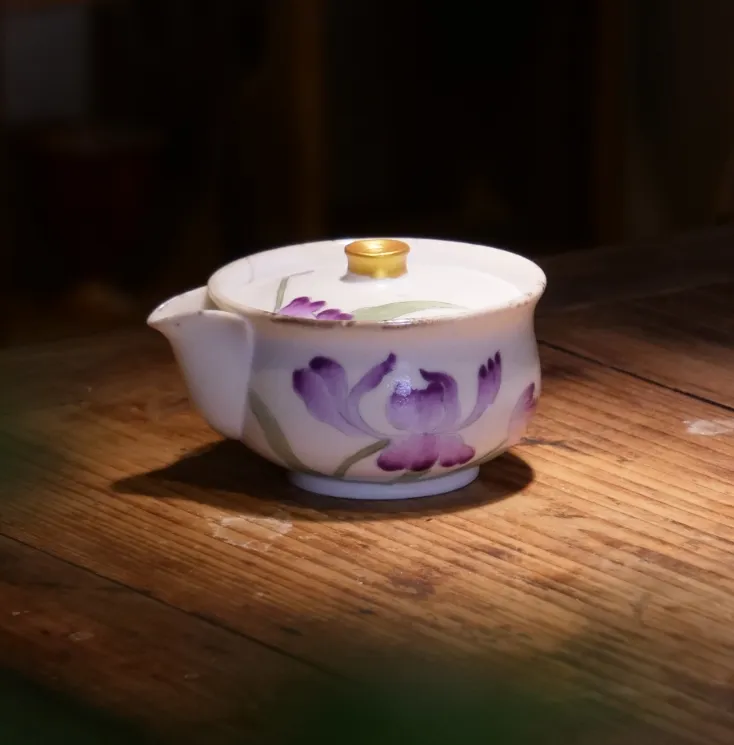 丁鸢尾花系列手抓壶