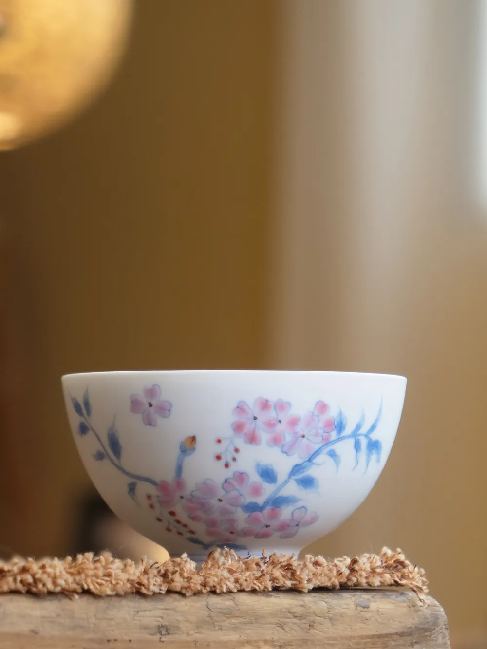 华箐堂斗彩蓝楹花鸡心杯