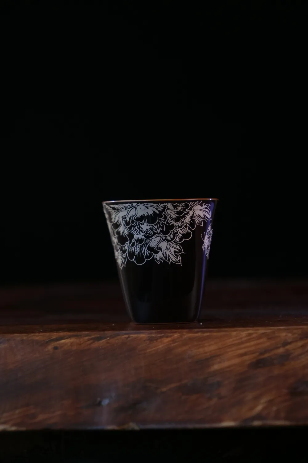 玄紫银牡丹天圆地方客杯