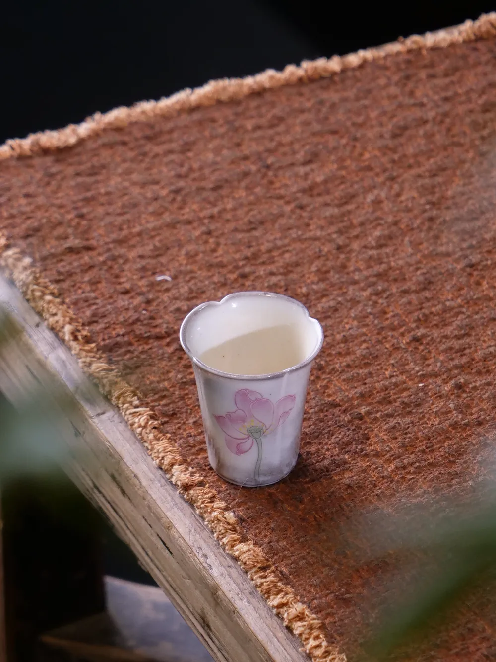 白志野荷花花口杯