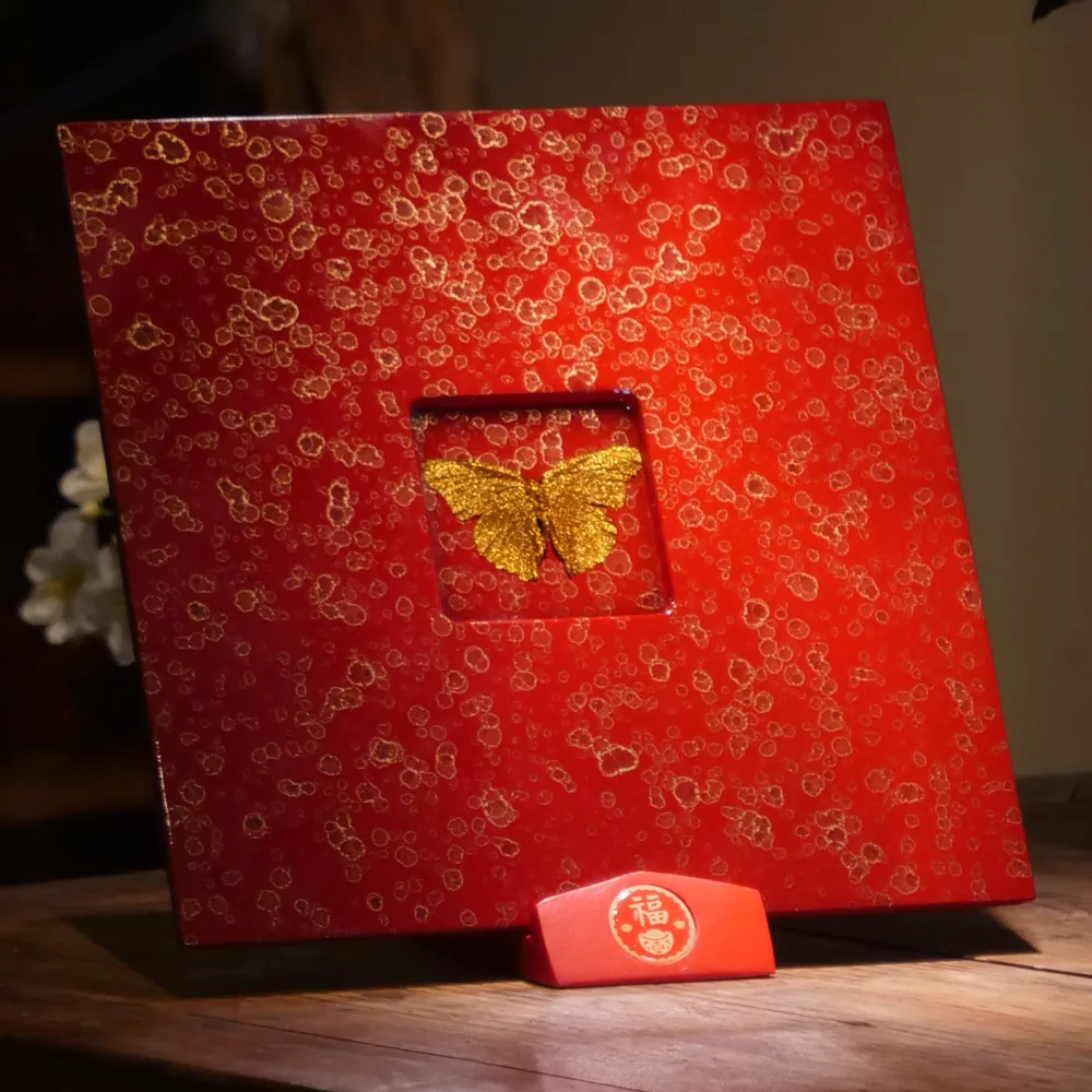 红色大漆款金蝶款茶台
