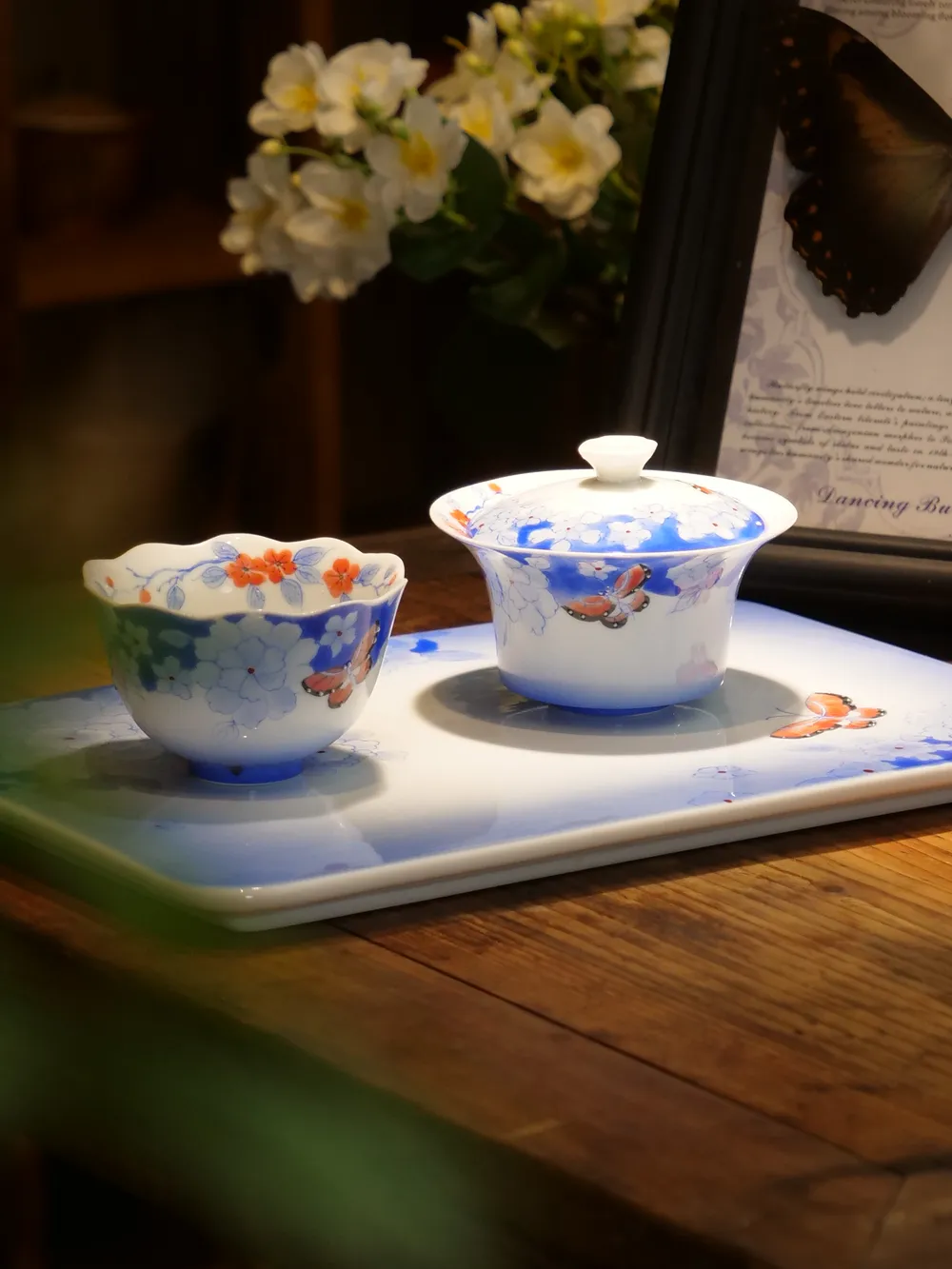 蓝樱梦华花口杯
