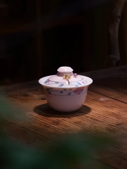 华箐堂粉黛如初二才盖碗