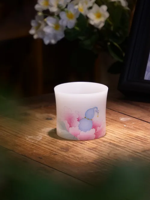 璞玉手绘葫芦牡丹主人杯