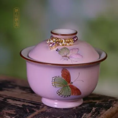 粉汝蝴蝶盖碗