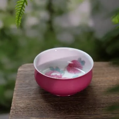 胭脂红手绘荔枝炉式杯