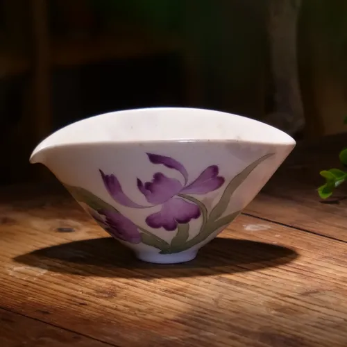 陶一丁鸢尾花公道杯